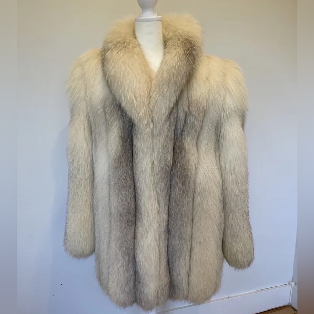 SOLD; Saga Fox Fur Superb Quality Ranched Fox Three Quarter Length Size Large